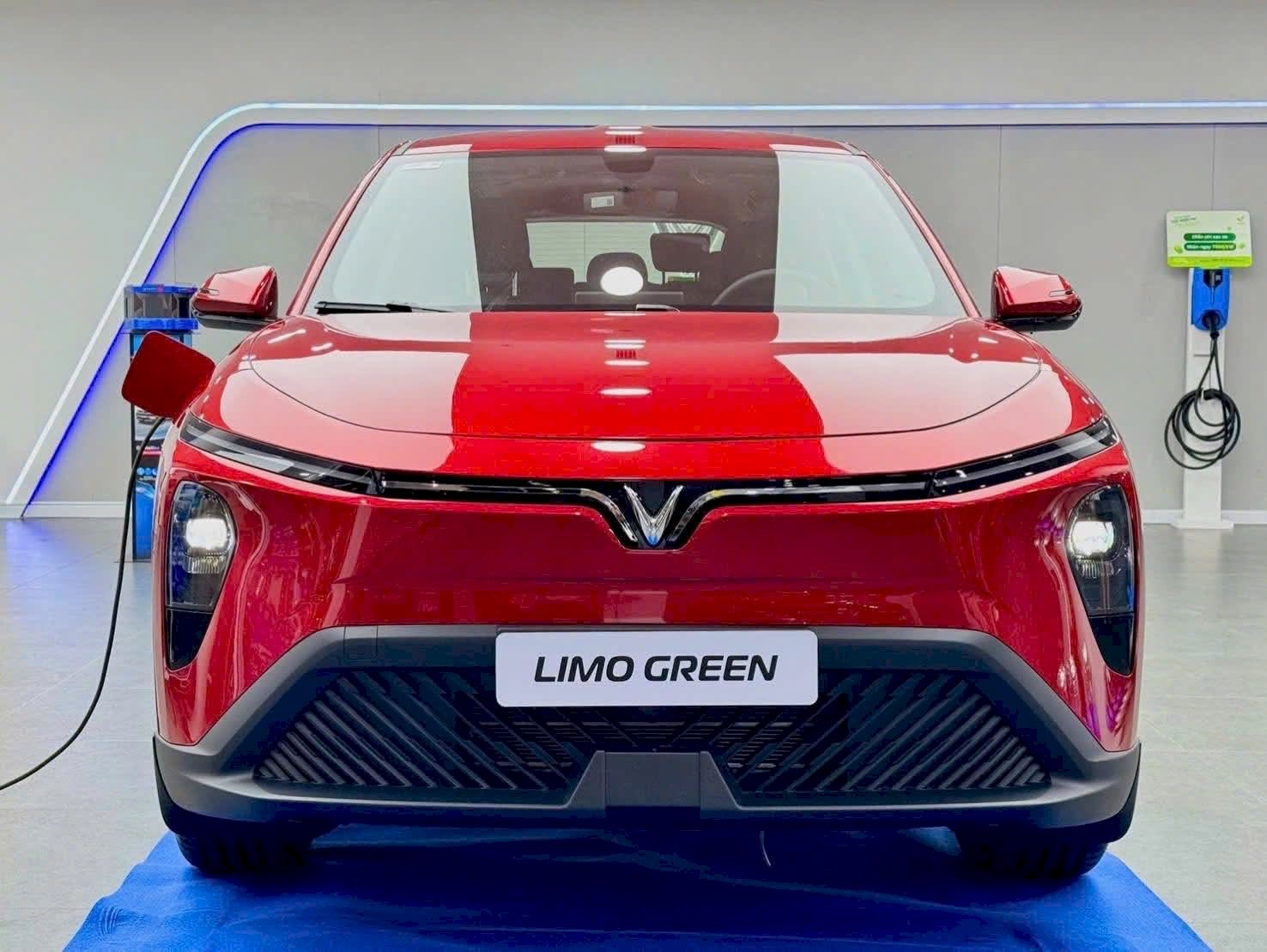 Giá Lăn Bánh VinFast Limo Green Tại Hà Nội - VinFast Long Biên