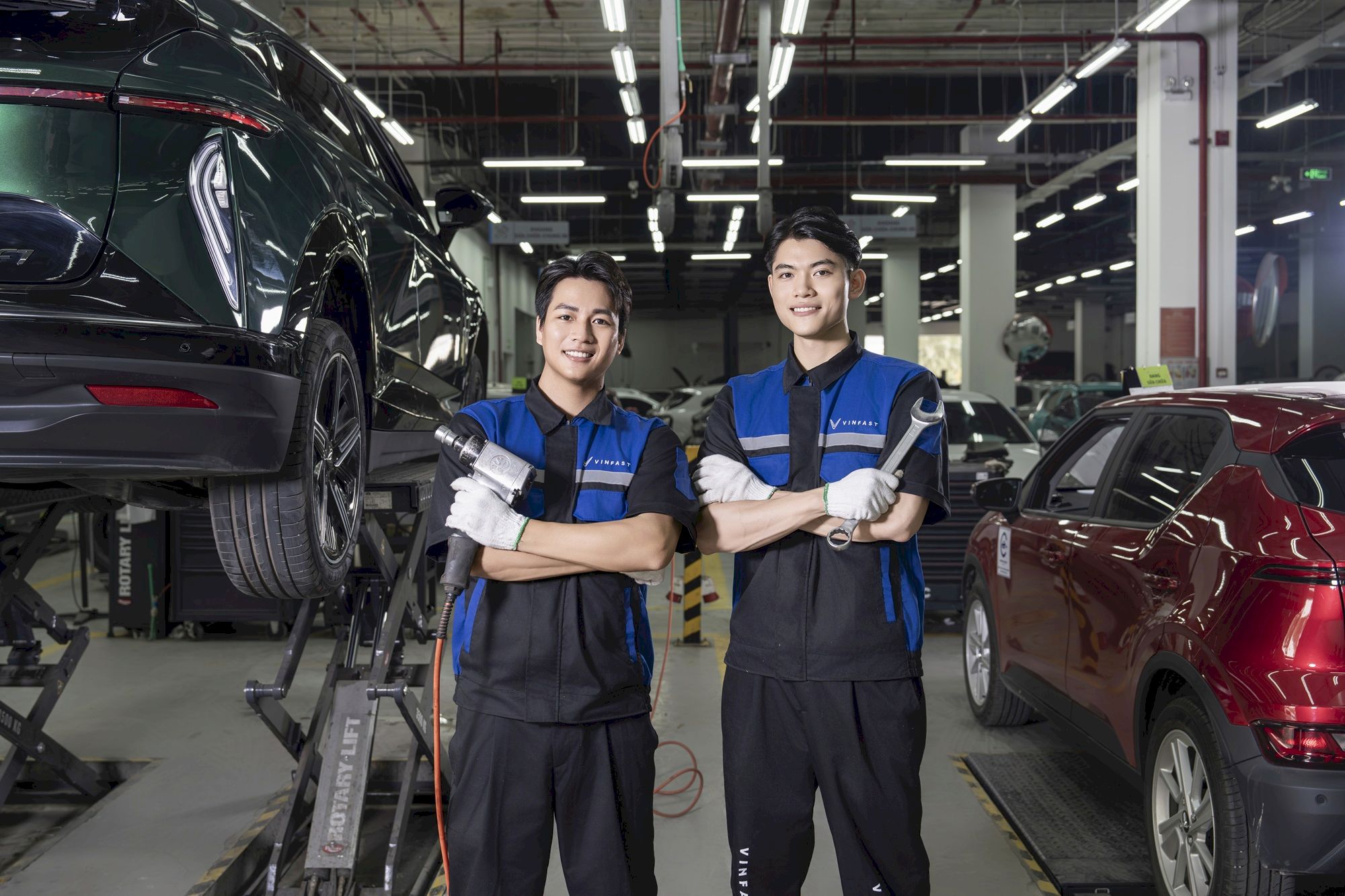 Đặt Lịch Bảo Dưỡng, Sửa Chữa Xe Ô Tô Điện Tại VinFast Long Biên